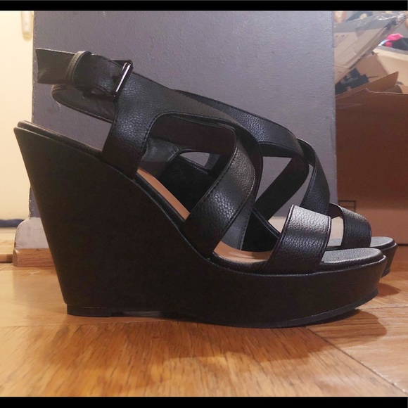 NEW Xappeal Black Strappy Wedges Heels - Picture 8 of 8